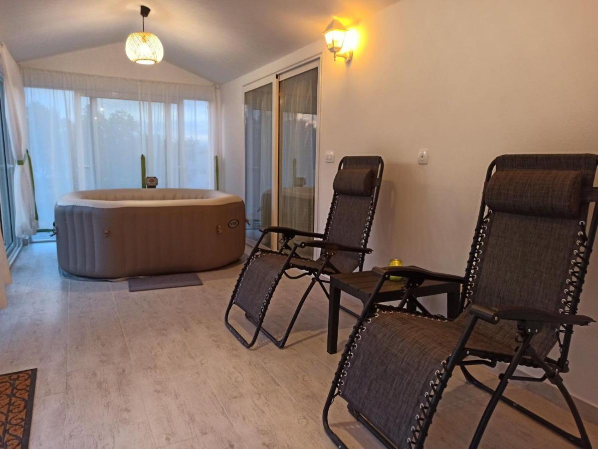 Holiday House Vela Vrta Sveti Ivan Dobrinjski Eksteriør bilde